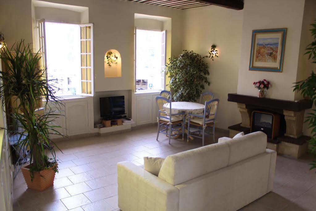 Very Charming Studio Apartment On Port In Cannes A Short Walk To Palais With Aircon And Internet 411 외부 사진