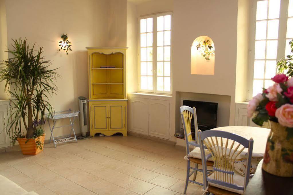 Very Charming Studio Apartment On Port In Cannes A Short Walk To Palais With Aircon And Internet 411 외부 사진