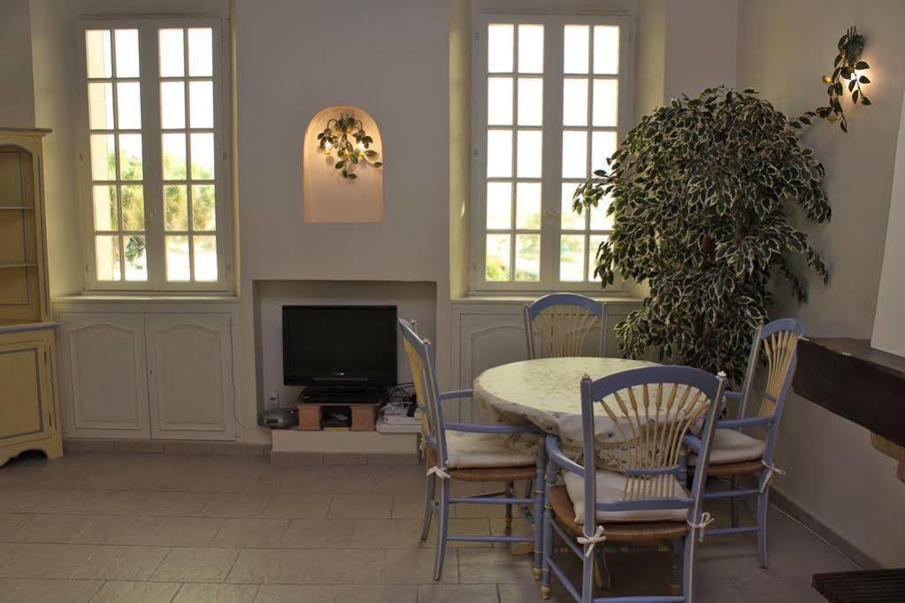 Very Charming Studio Apartment On Port In Cannes A Short Walk To Palais With Aircon And Internet 411 외부 사진