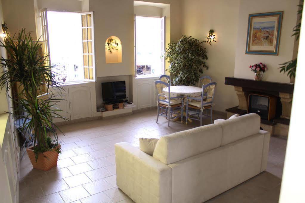 Very Charming Studio Apartment On Port In Cannes A Short Walk To Palais With Aircon And Internet 411 외부 사진