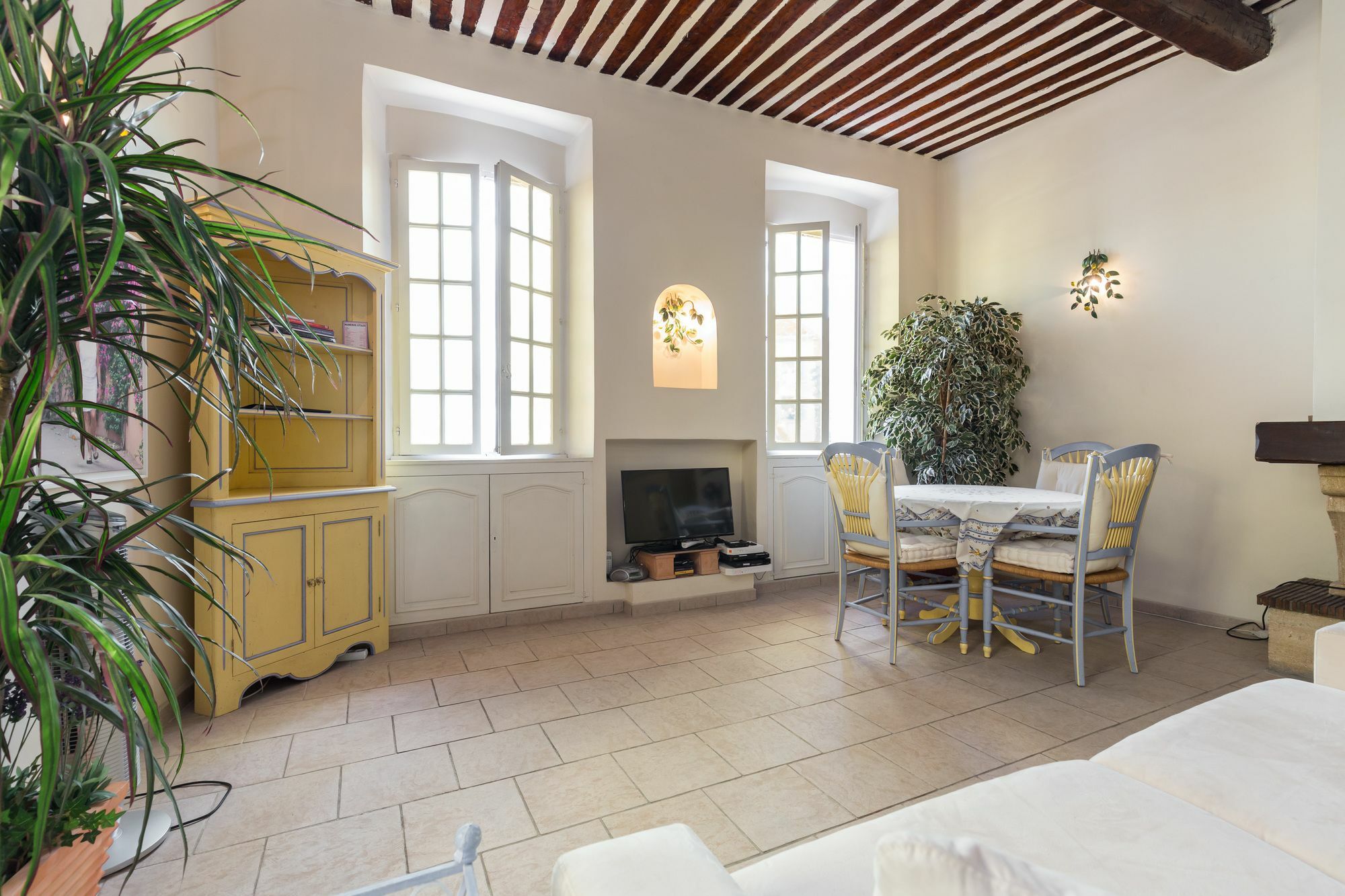 Very Charming Studio Apartment On Port In Cannes A Short Walk To Palais With Aircon And Internet 411 외부 사진